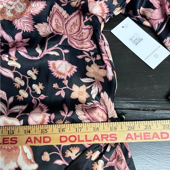 Julia Jordan Floral Long Sleeve Dress in Pink and Black - Picture 9 of 11